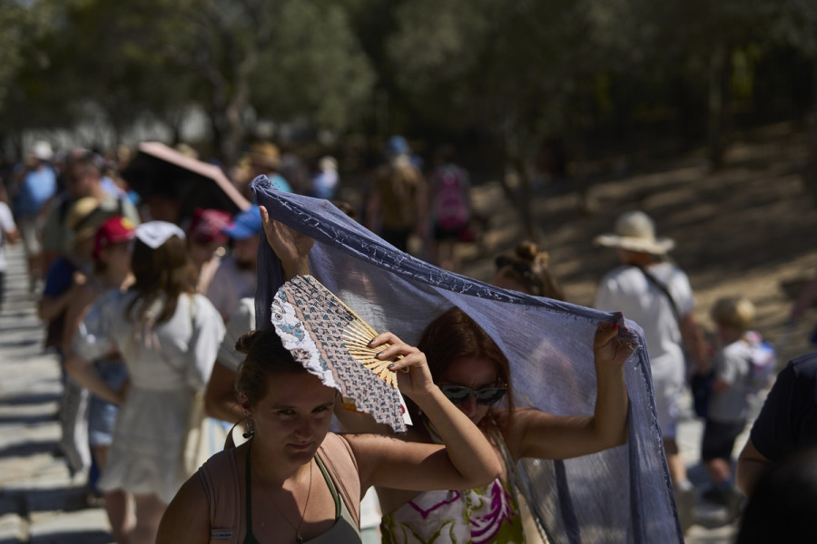 Greece_Extreme_Weather_Heat_25190444575665_db894.jpg