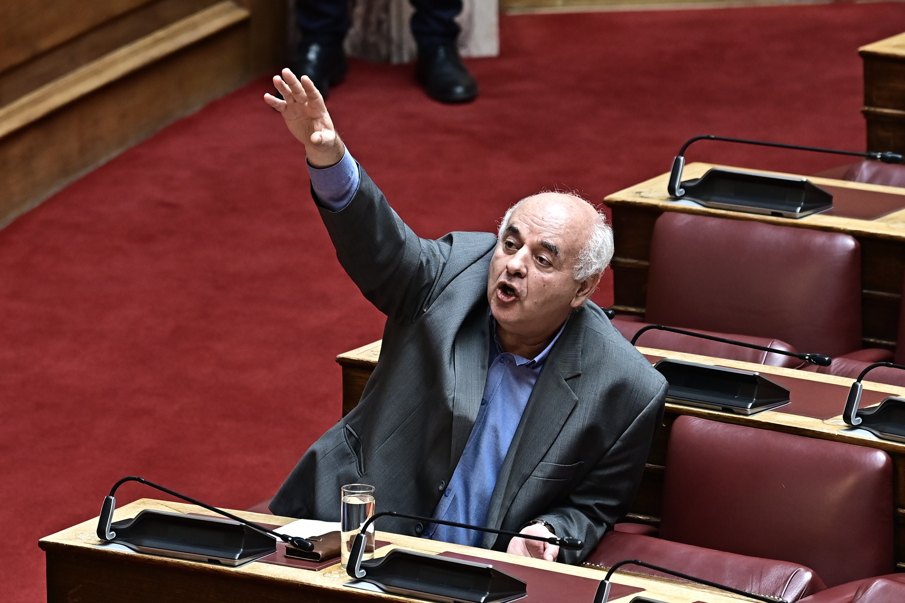 KARATHANASOPOULOS 227 f2961