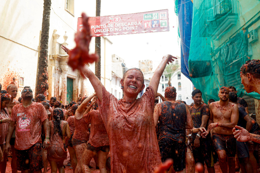 tomatina1_a1ebf.jpg