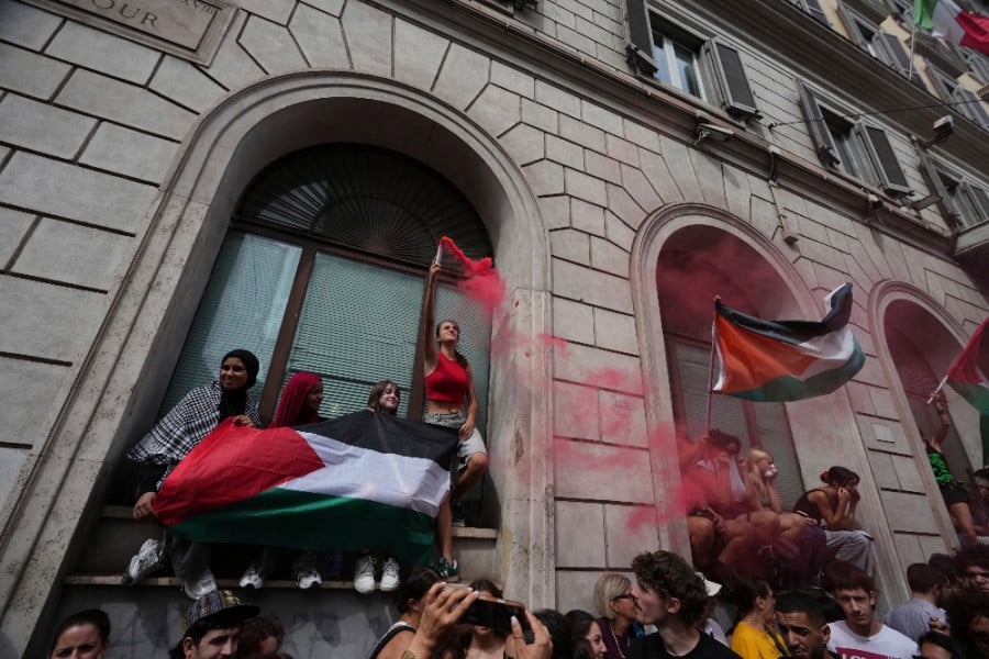 italy-gaza2_44d31.jpg
