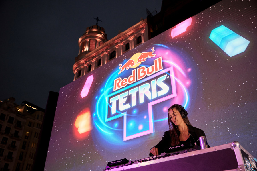 Red_Bulll_Tetris_2_57856.jpg