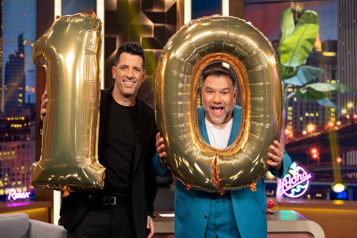 THE 2NIGHT SHOW ferrhs 22390