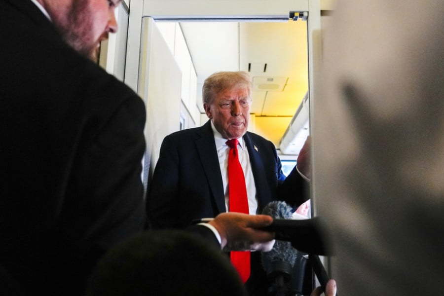 trump11_f7dcc.jpg