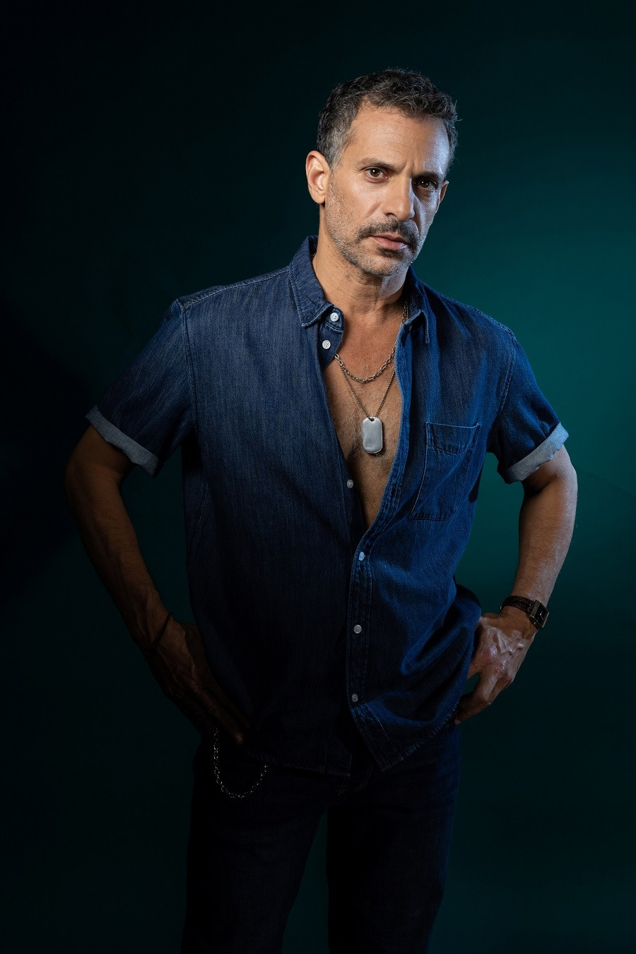 dikasths xraniwths 16f88