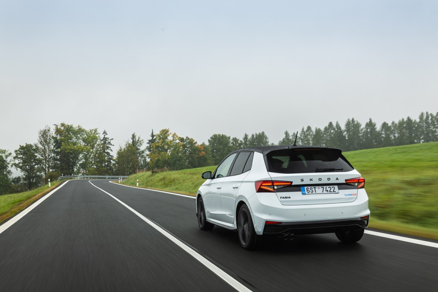 skoda-fabia-130rs-edition-51_e84af7af_ac42a.jpg