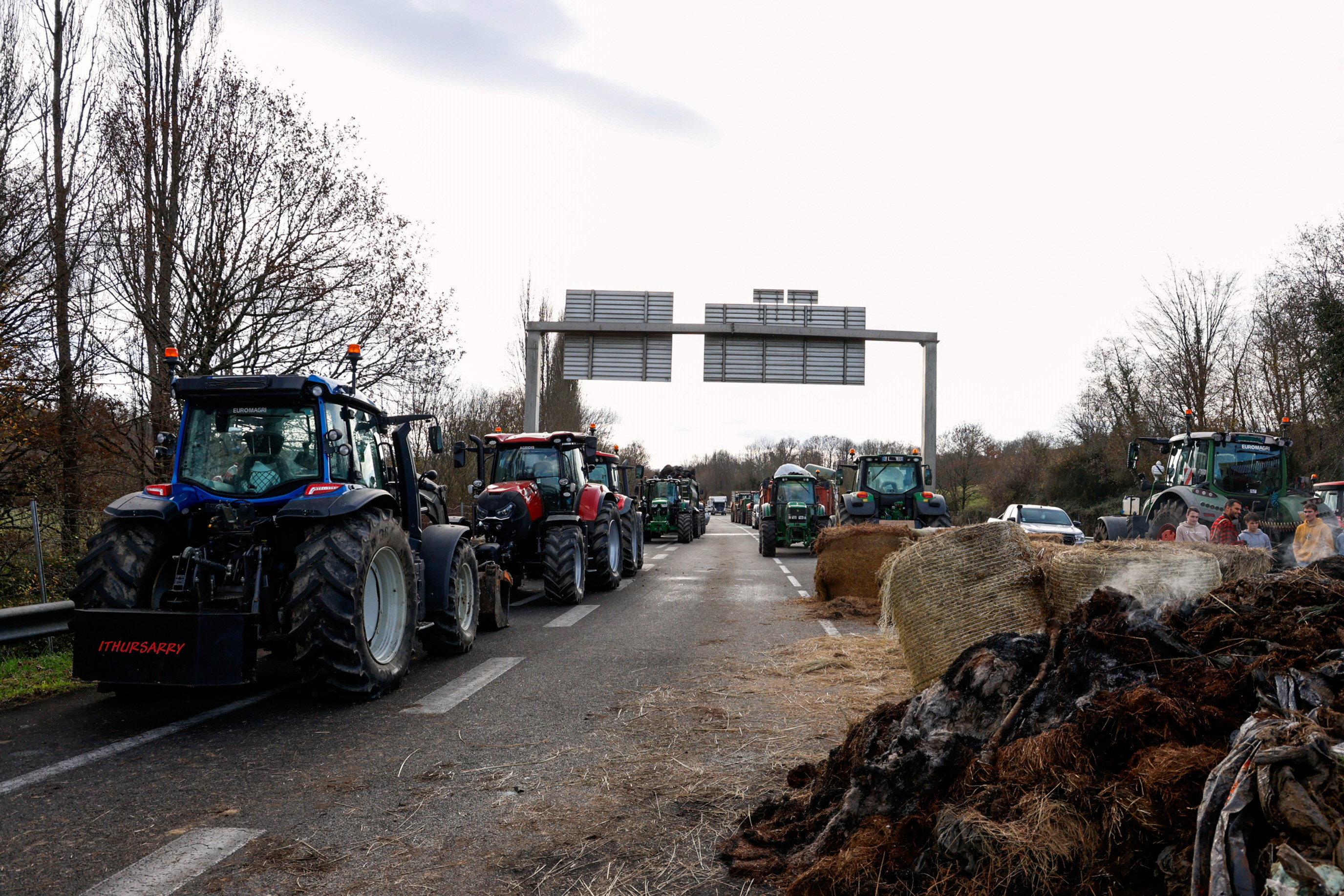 AP25349521239406 37fd9