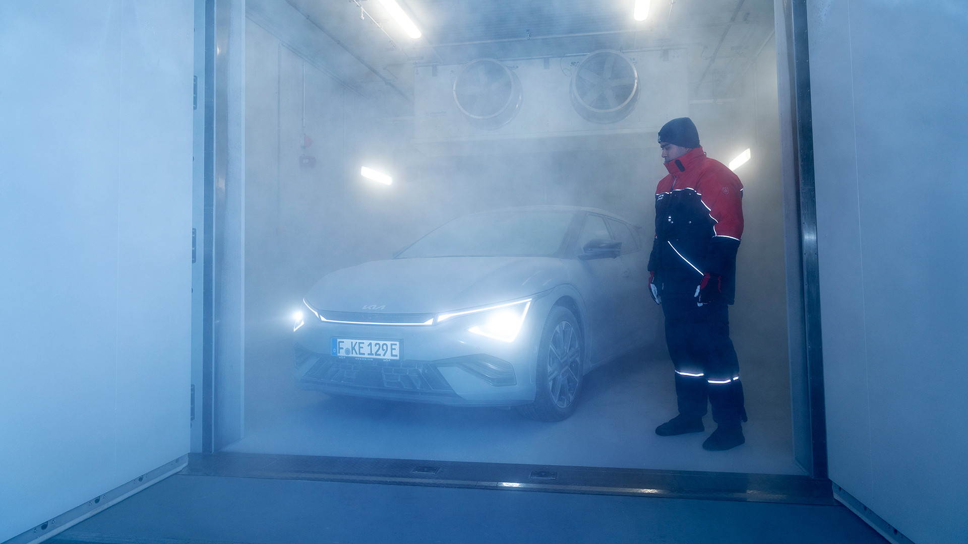 HMETC corporate Charging Lab Climate Chamber 1920x1080 6dccf