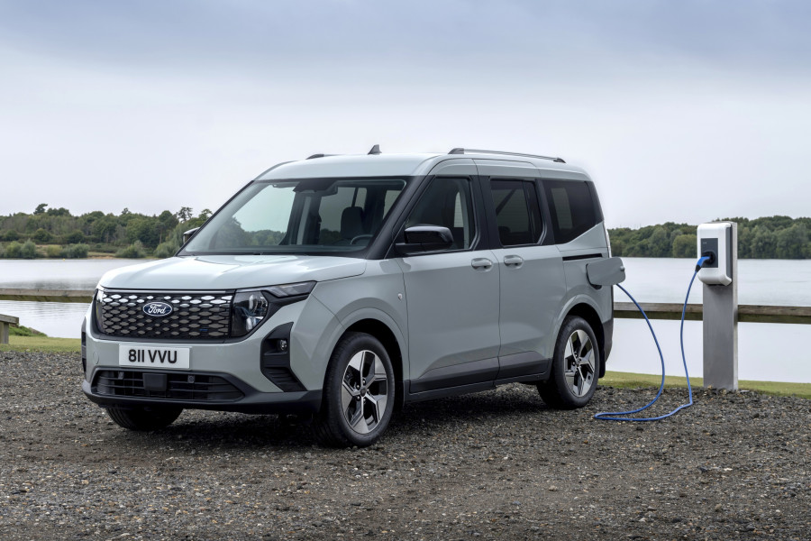 2024_FORD_E-Tourneo_Courier_18_9af46.jpg