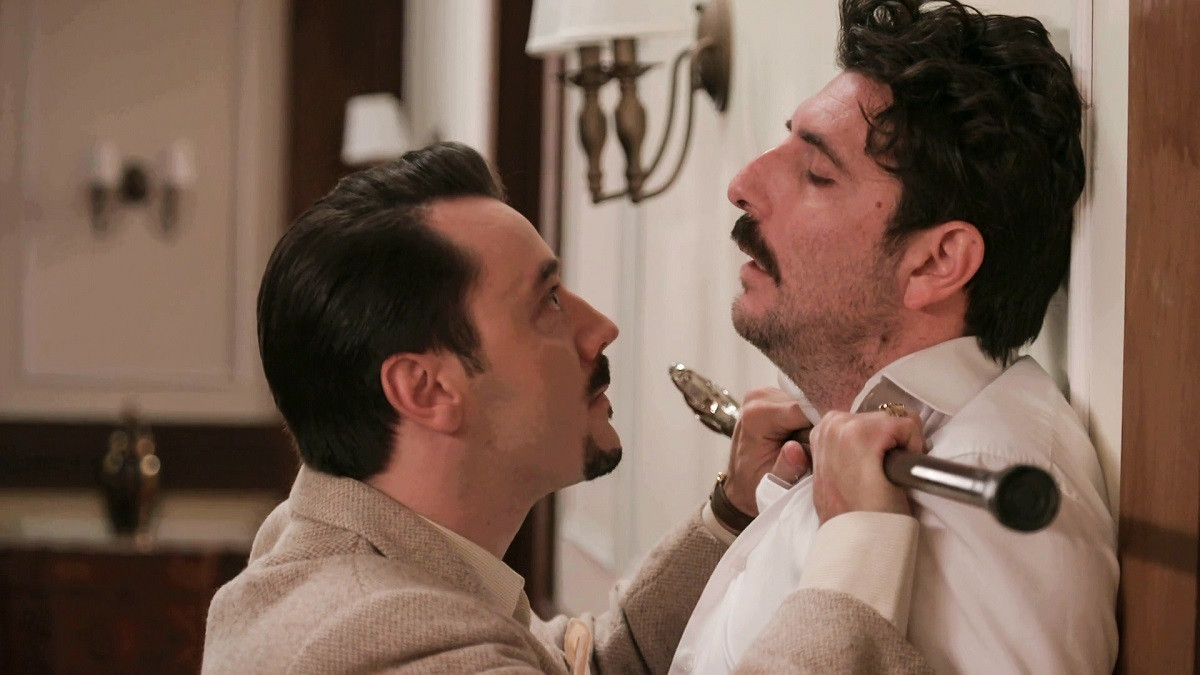 GRAND HOTEL mesa 2 1327d