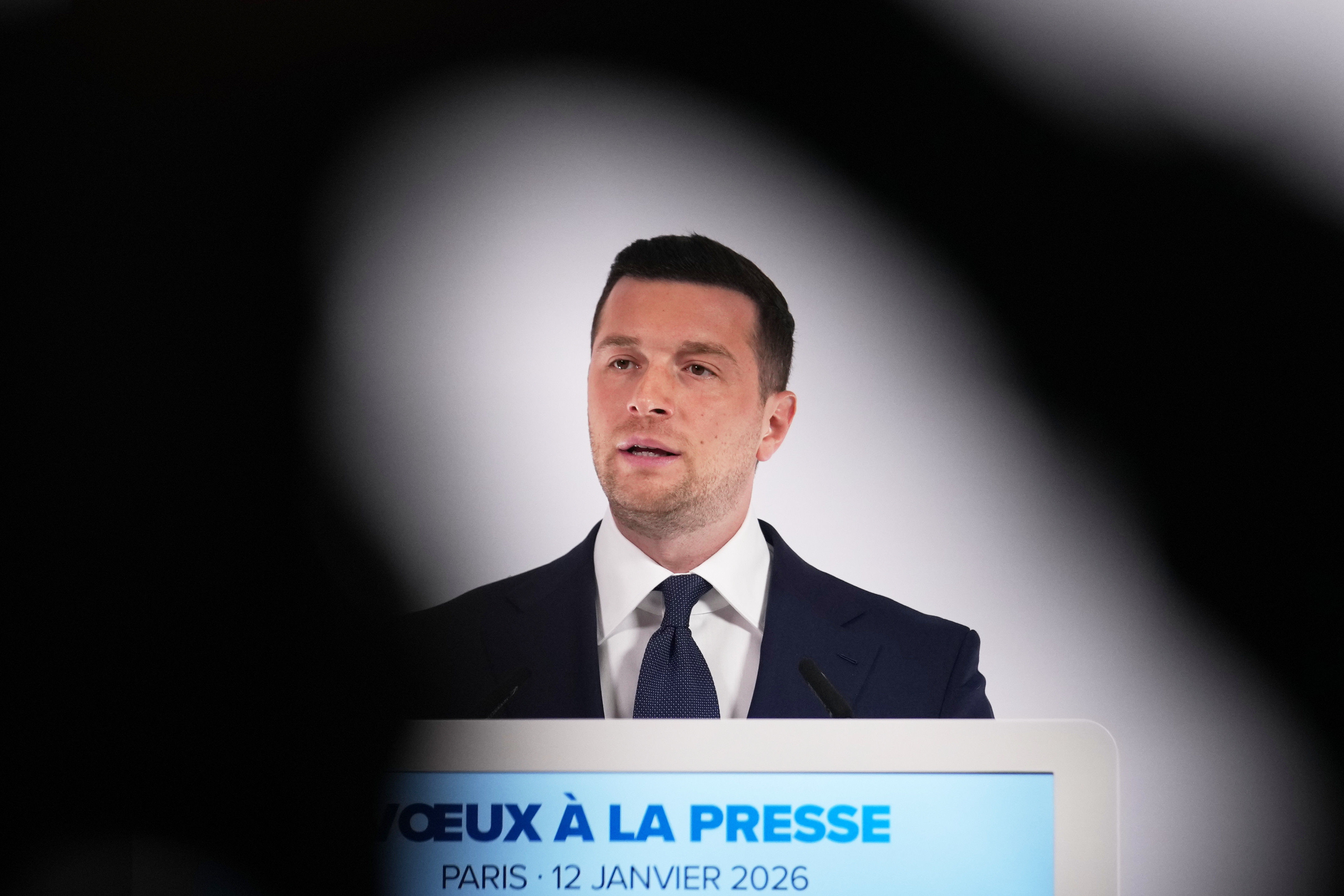 AP26012530381904 b3dde