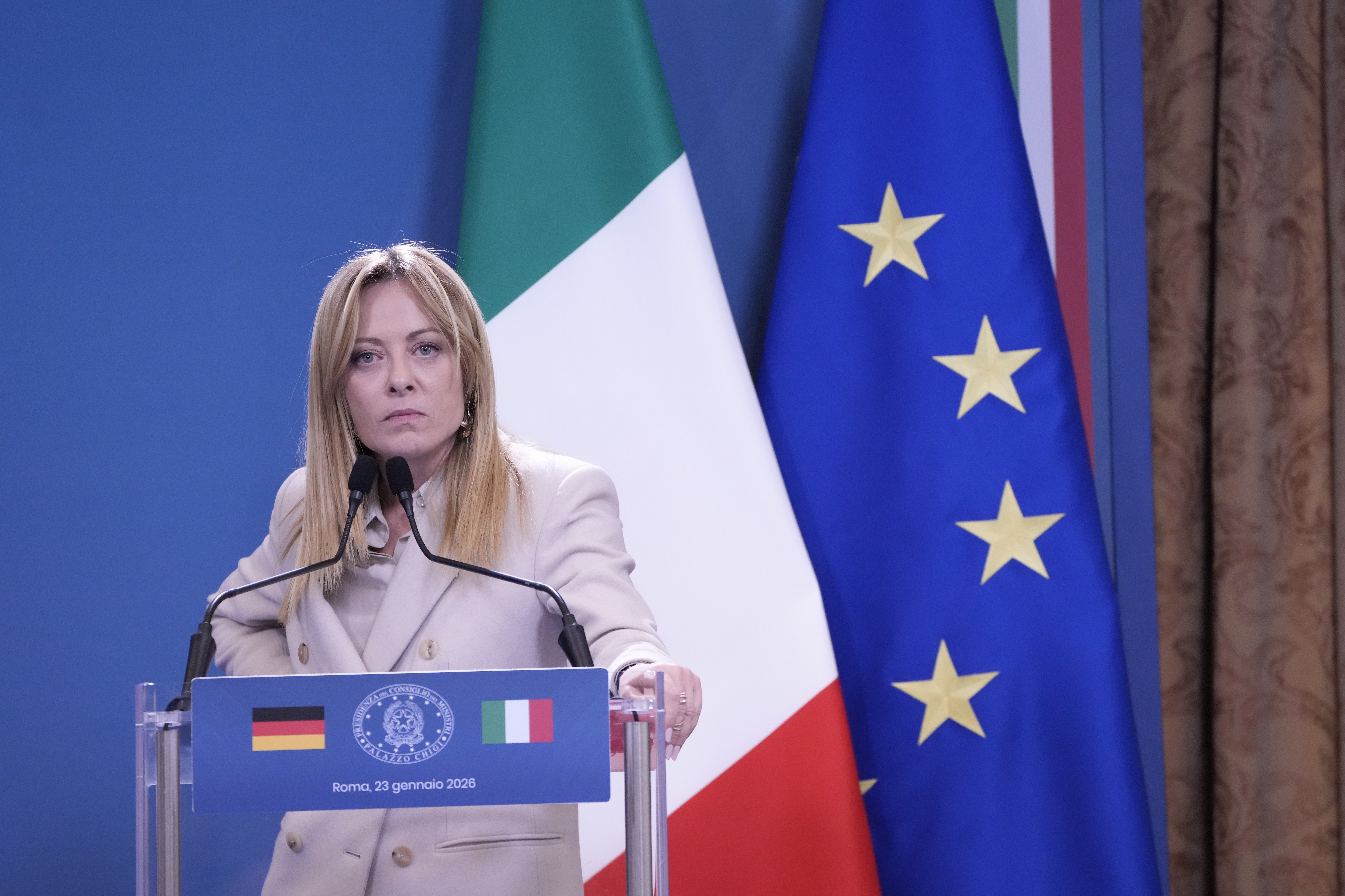 AP26023588886062 efb35