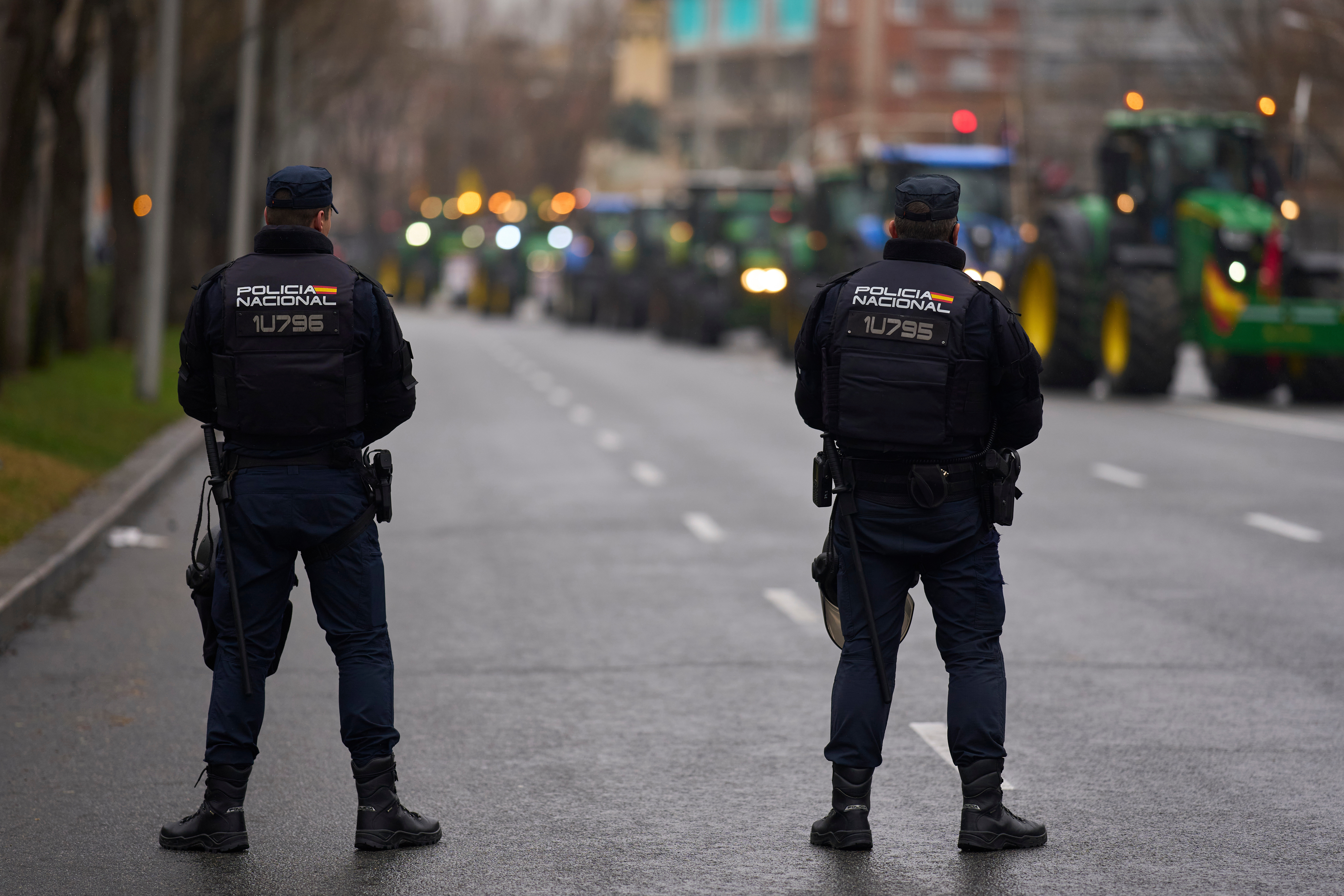 AP26042532238595 ff2ff