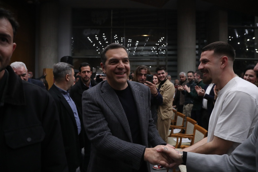 tsipras12_db676.jpg