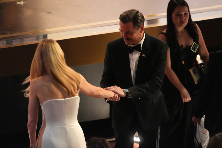 AP-oscars2026-paltrow-dicaprio_c5d69.jpg