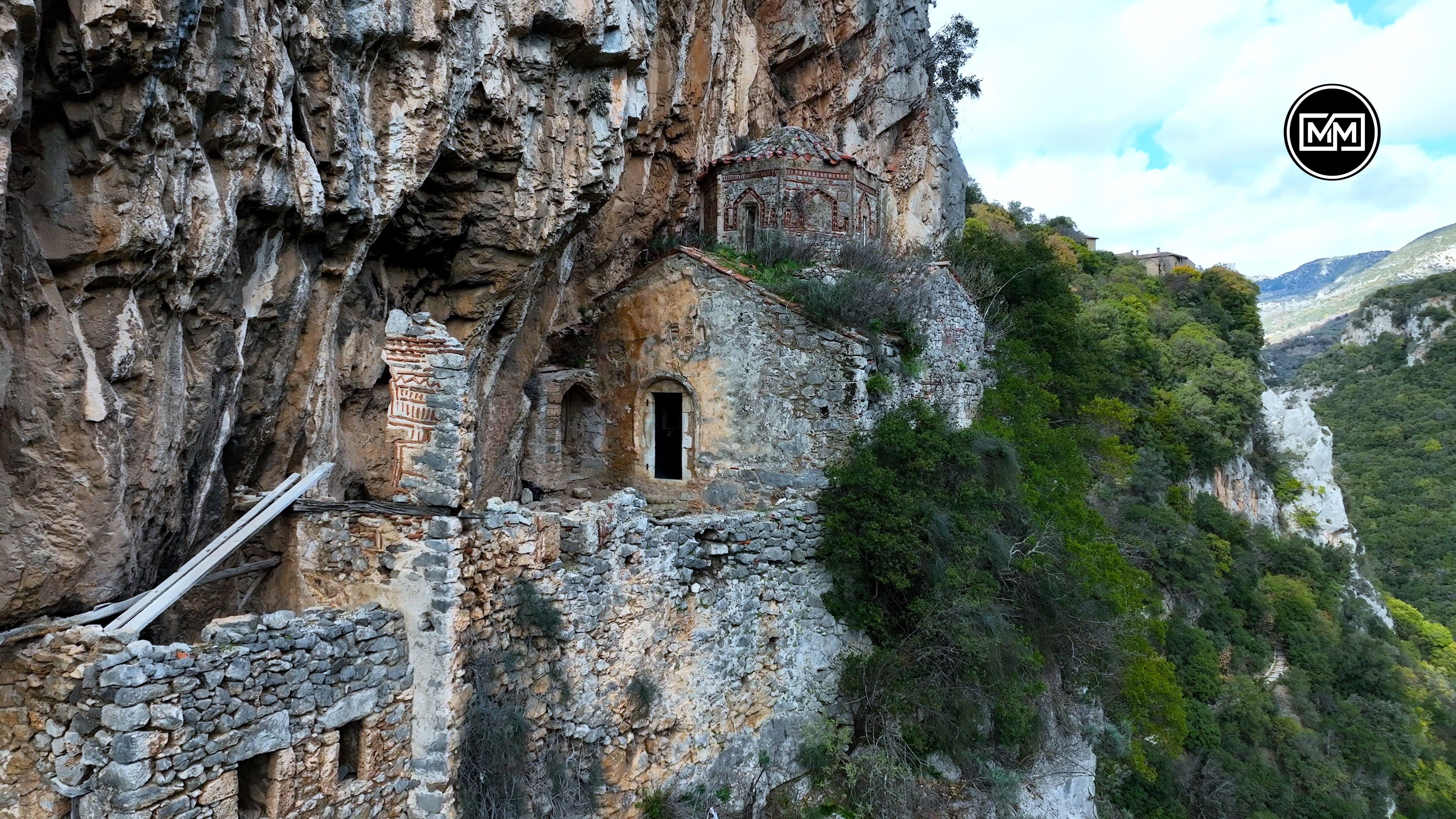 DJI 0007.00 04 21 14761.Still105 97e21