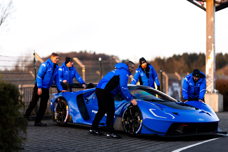 FORD_GT_Mk_IV_NURBURGRING_02_9d878.jpg