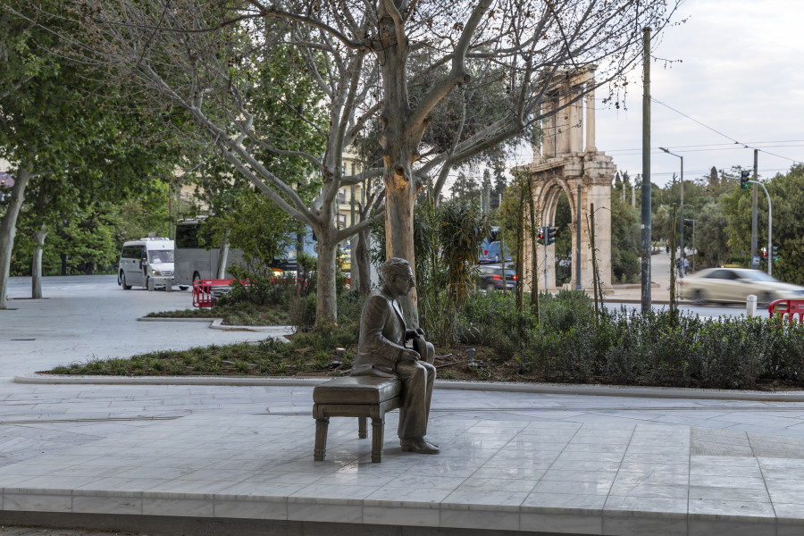 Cavafy_Statue_S9A7651-Stelios_Tzetzias_90397.jpg