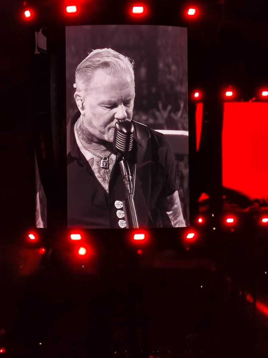 metallica7_4cf4a.jpeg