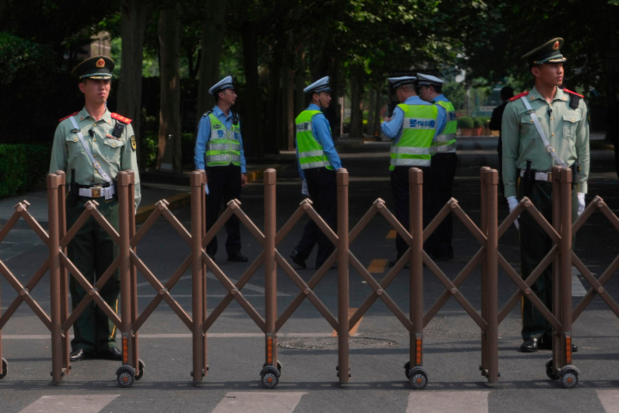 china1_ca730.jpg
