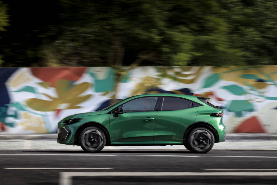 Clio_Techno_Eco-G_120_hp_EDC_6_2c547.jpg
