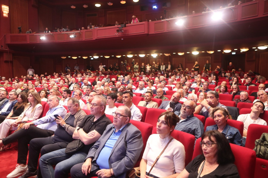 karystianoui68_88cc5.jpg