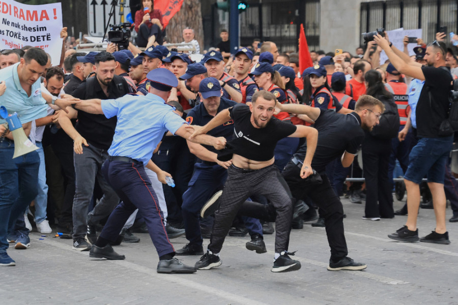 albania3_c336d.jpg