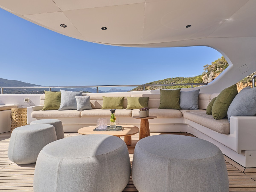 Sundeck_1_23620.jpg