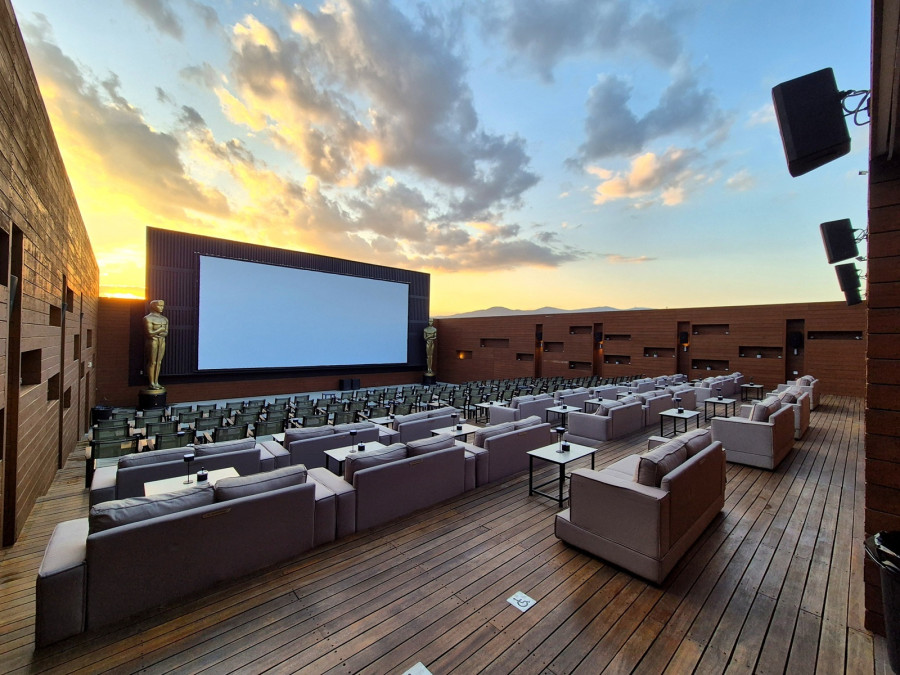 Open_Air_Escape_Center_Cool_auditorium_1_8321b.jpg