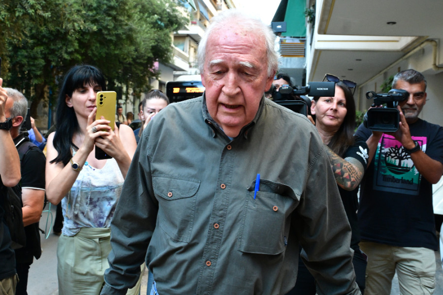 giotopoulos11_52d06.jpg