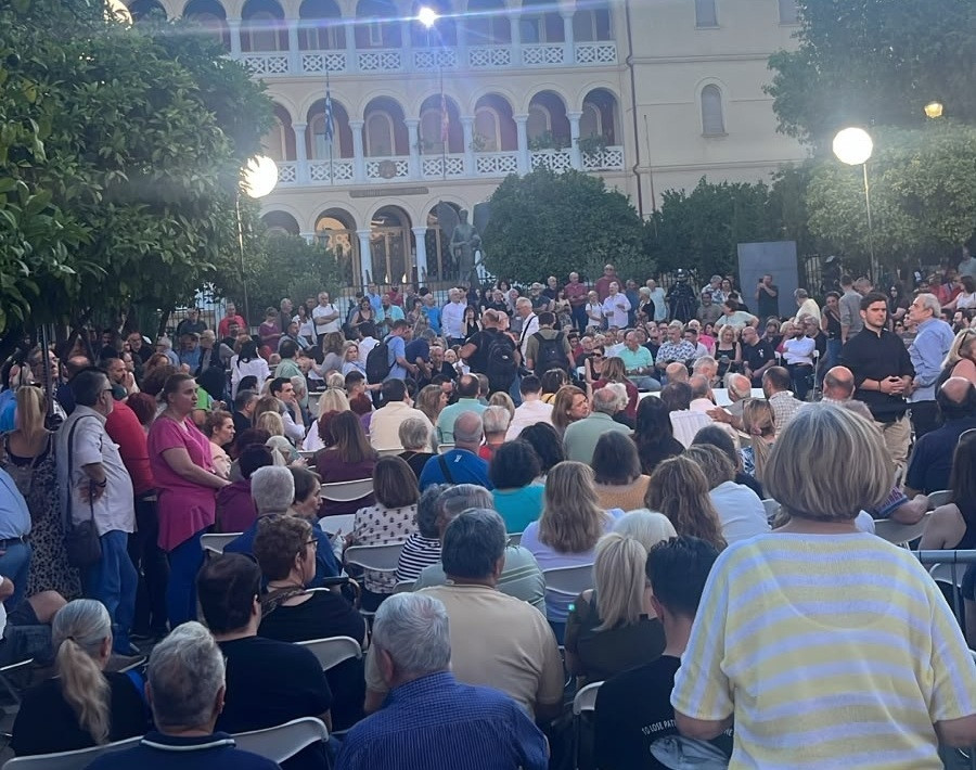 tsipras_nikaia2a_27b02.jpg