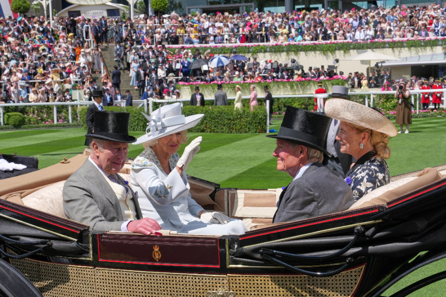 ascot-karolos-kamila_eada3.jpg