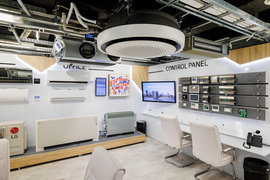 cr6_1849_accf0.jpg