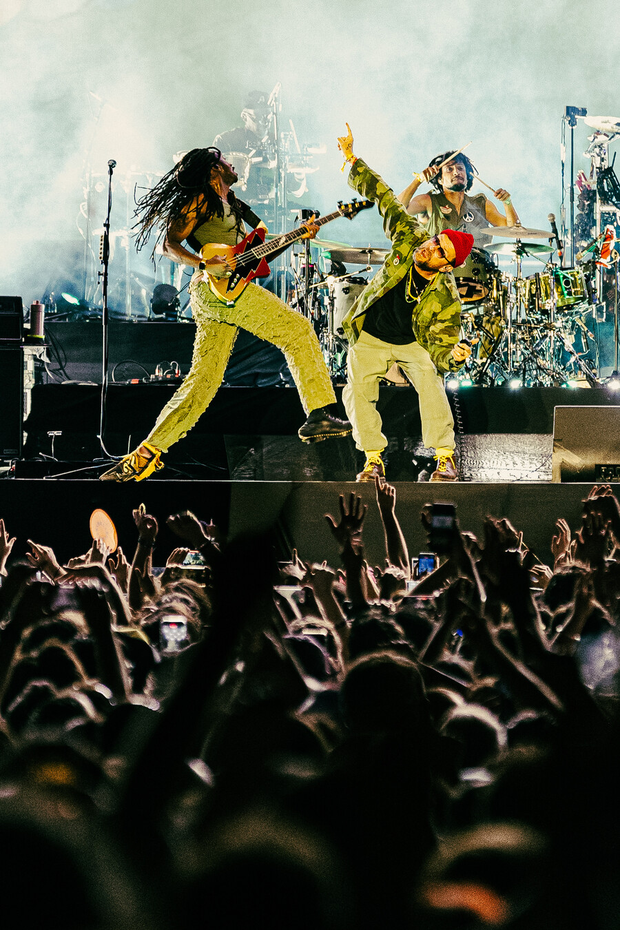 gorillaz-355_42ada.jpg