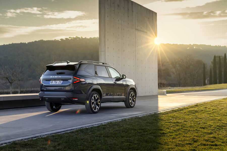 dacia_bigster_hybrid_155_journey_9_56f8f.jpg