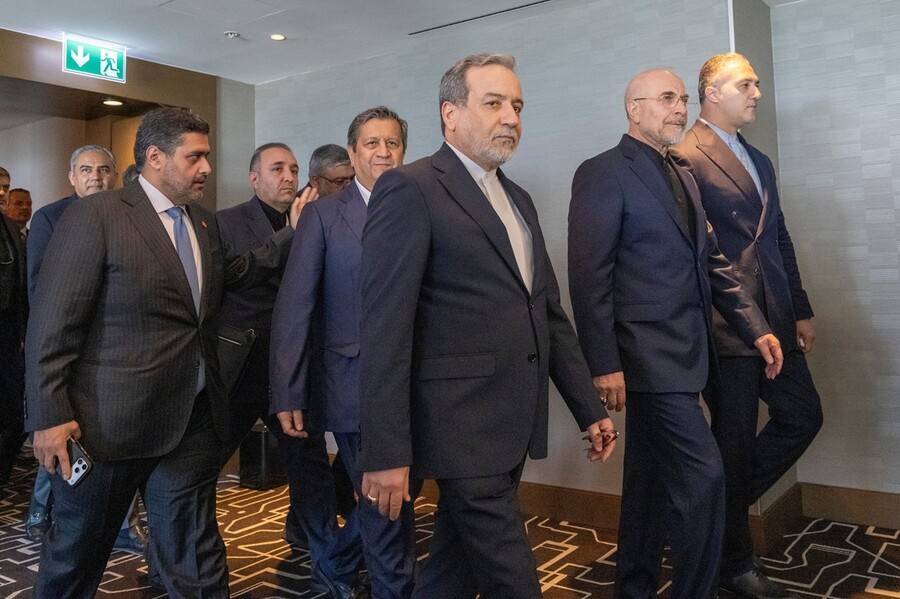 aragchi_galibaf_3615d.jpg