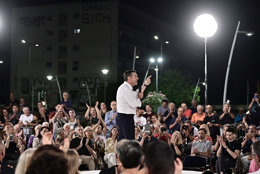 tsipras_peristeri5_04dd1.jpg