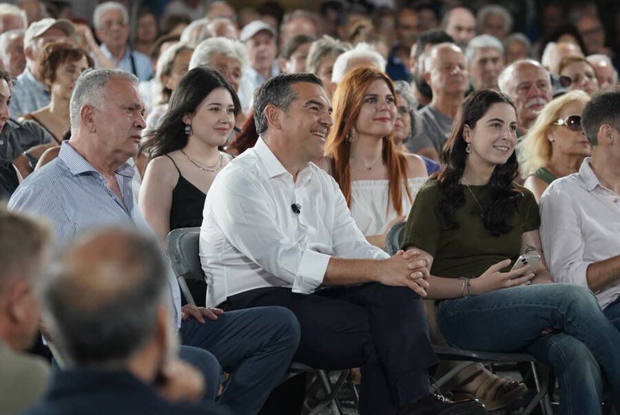tsipras2_cbe3e.jpg