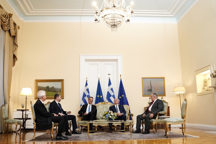 proedriko52_d16ab.jpg