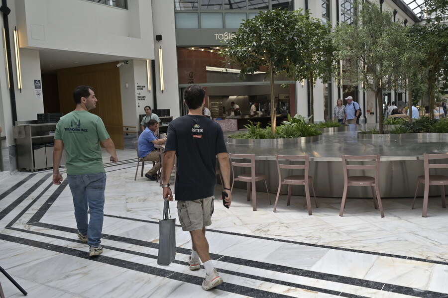7043837_d5ab4.jpg
