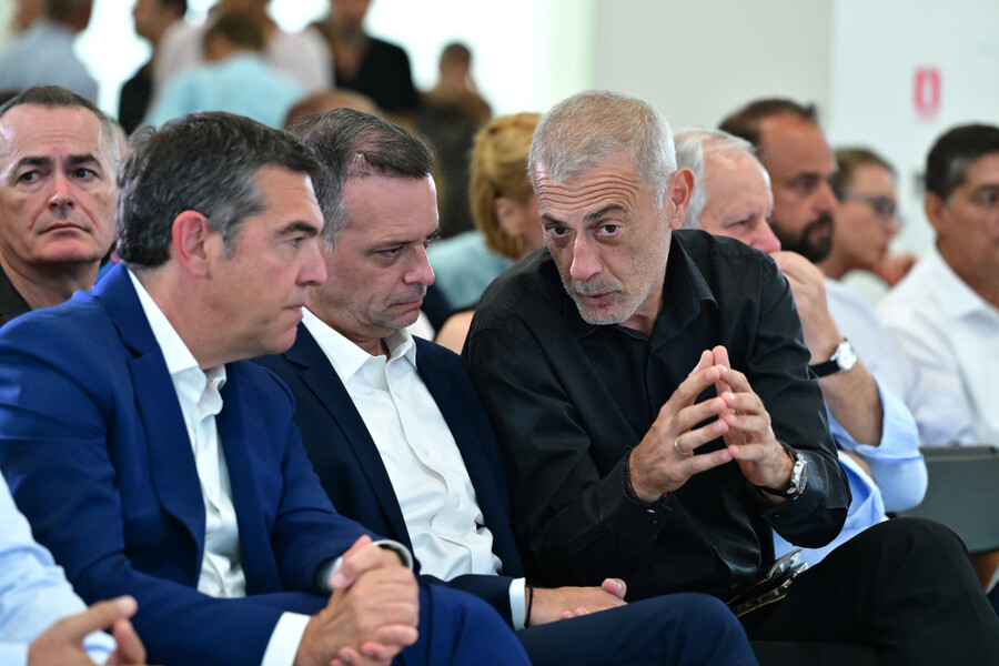 tsipras3_be77d.jpg