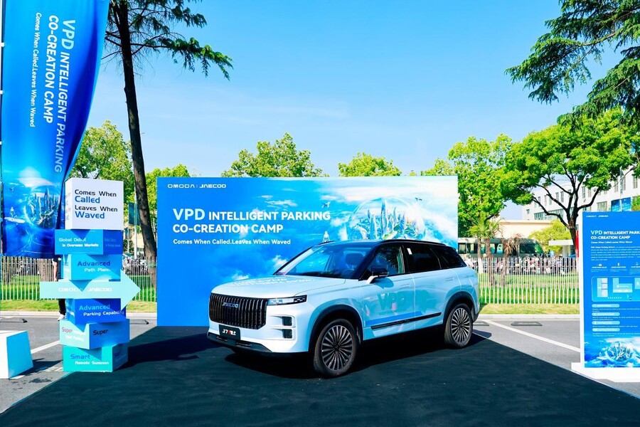 super_intelligent_valet_parking_7d0ea.jpg