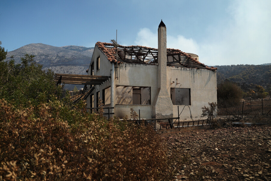 fotia11_933ad.jpg