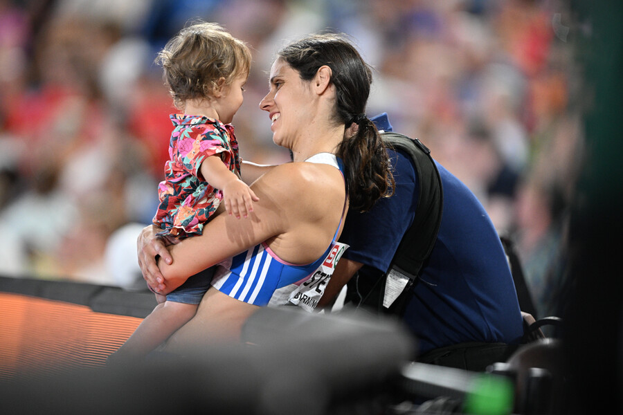 stefanidi2_328b39596f50f166.jpg