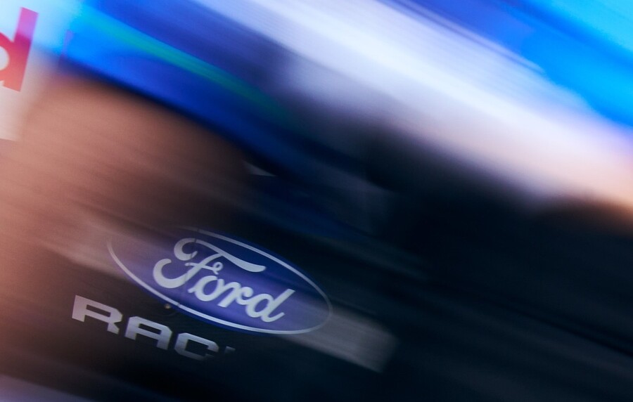 ford_racing_03_77c9f4ff5cde4173.jpg