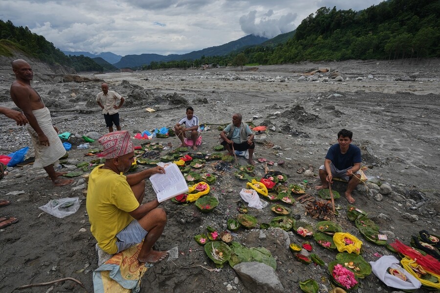nepal_2_b3b1d00eaaa3e633.jpg
