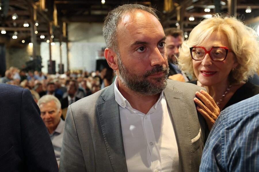 tsipras24_f43ec3dccec011b0.jpg