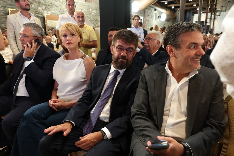 tsipras25_b071fb3ef9107857.jpg