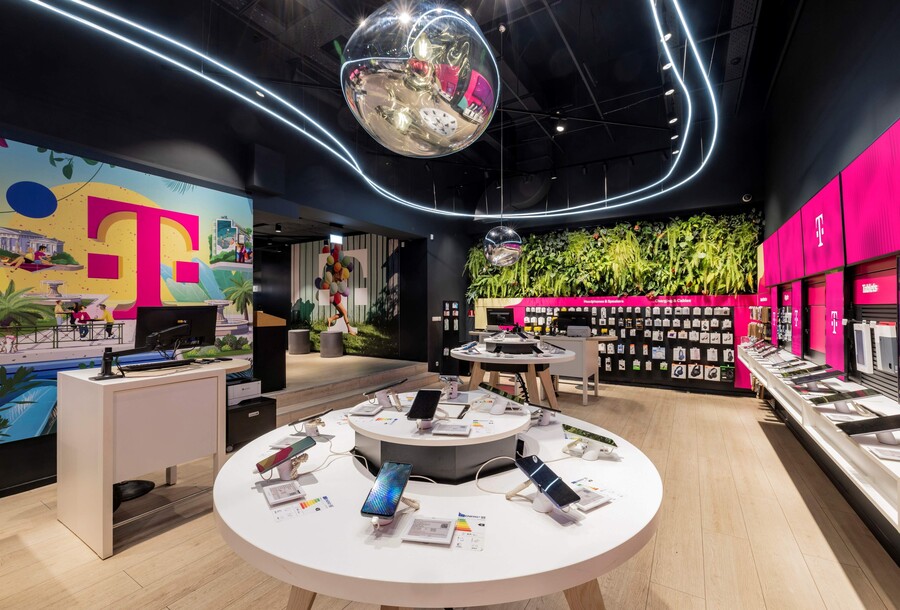 telekom_shop_4_47b1140f4460597c.jpg