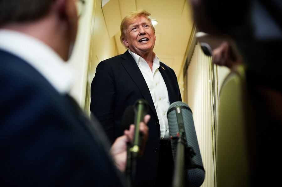 donald_trump_4d5988185b17211a.jpg
