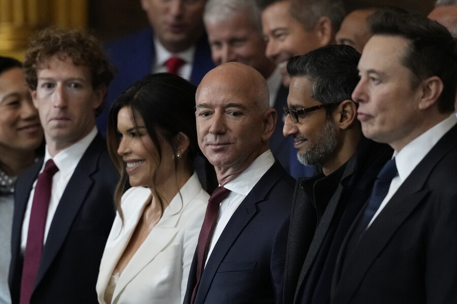 musk_bezos_88d630ce74946074.jpg